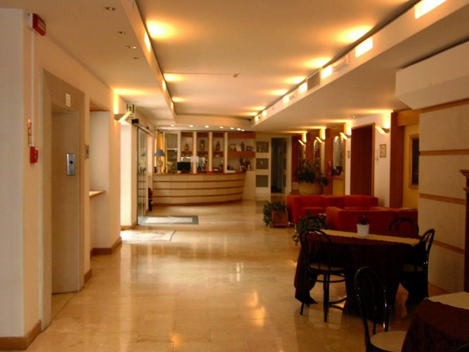 Emmaus Hotel Zafferana Etnea Dış mekan fotoğraf